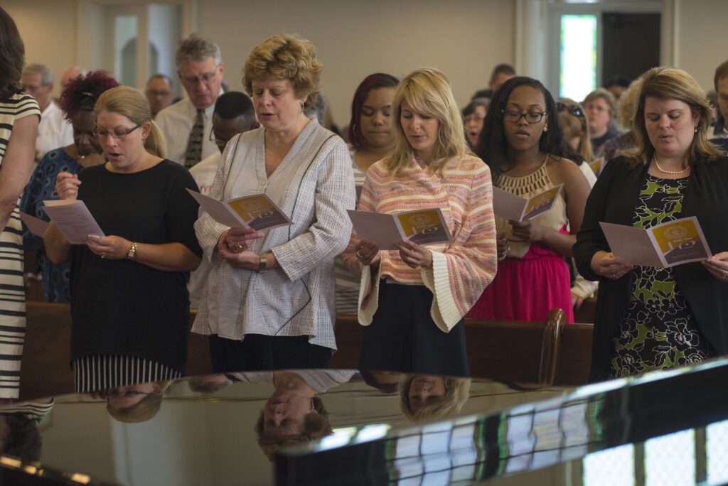 Alumna Reflects on Baccalaureate Ceremony