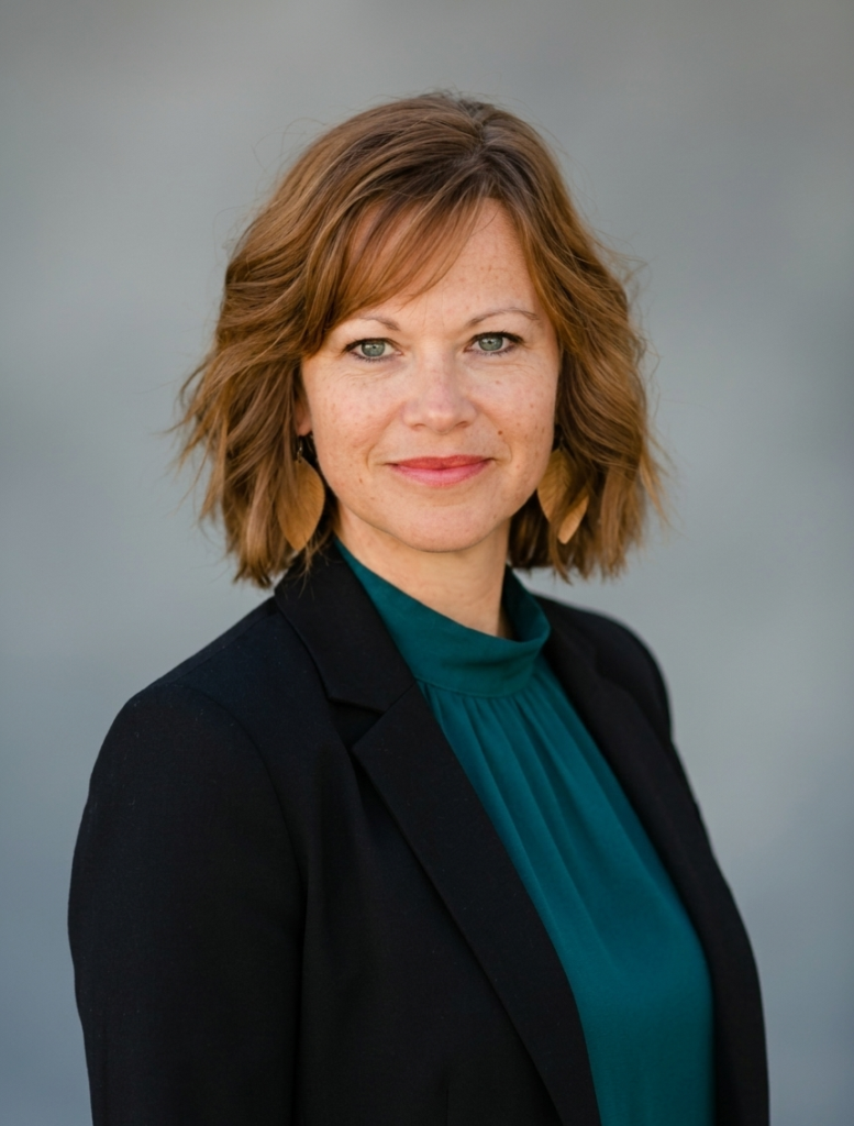 Tara Miller Headshot